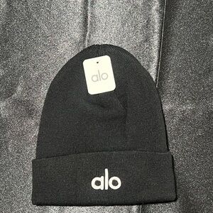 ALO Yoga Black Knit Beanie